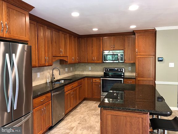5th image of 11718 Collingwood Ct
