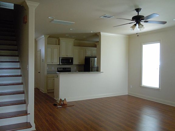 5th image of 6753 Bellaire Dr