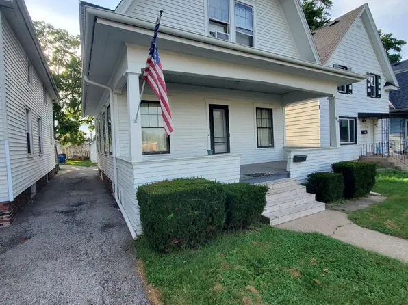 814 E St, La Porte, IN 46350