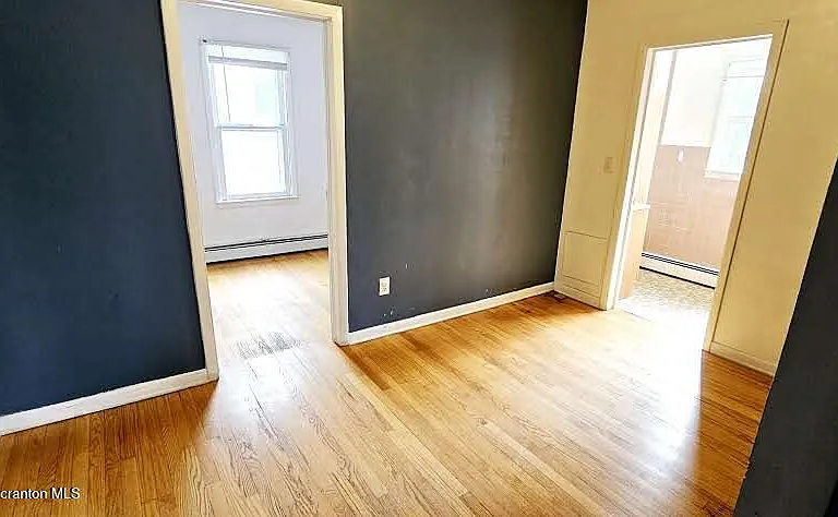942 E Elm St #2 — Photo 5