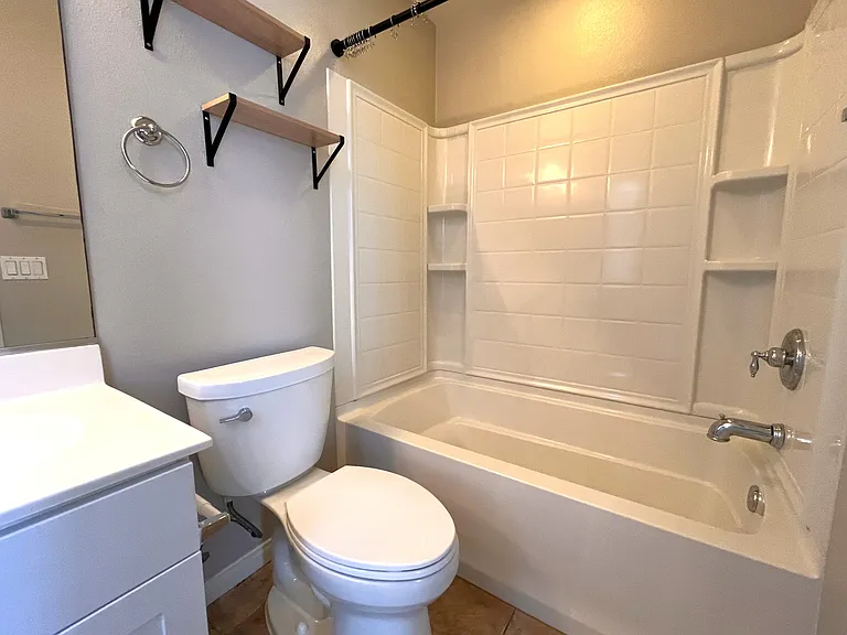 820 Harbor Cliff Way #260 — Photo 19