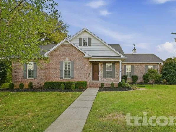 326 Osprey Dr, Gallatin, TN 37066