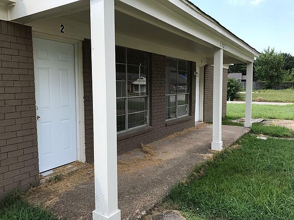 2nd image of 3825 Ajanders Dr