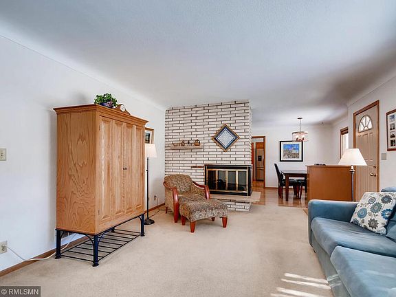 4th image of 2765 Lakeview Ave