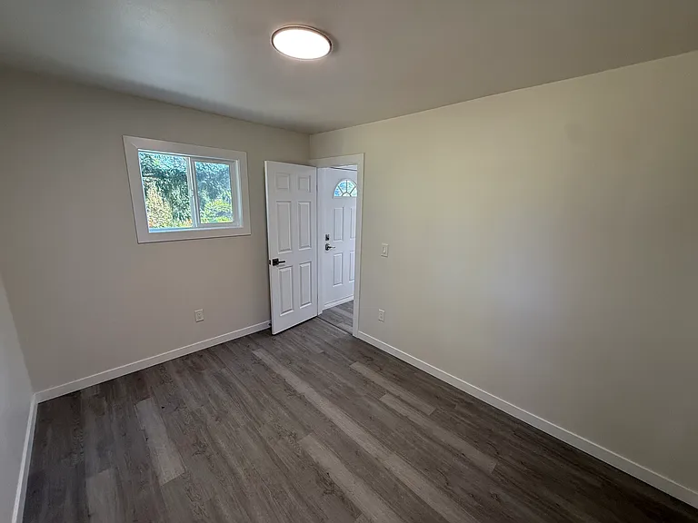 1816 E Fir St — Photo 13