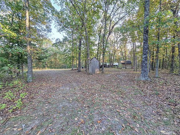 3rd image of 28450 Hickory Lane