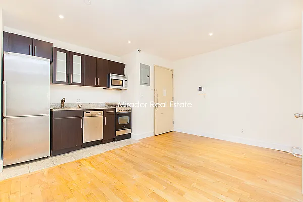 Rented by Mirador Real Estate | media 27