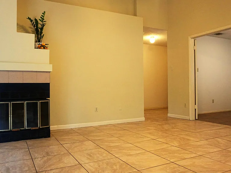12805 Staton Dr — Photo 5