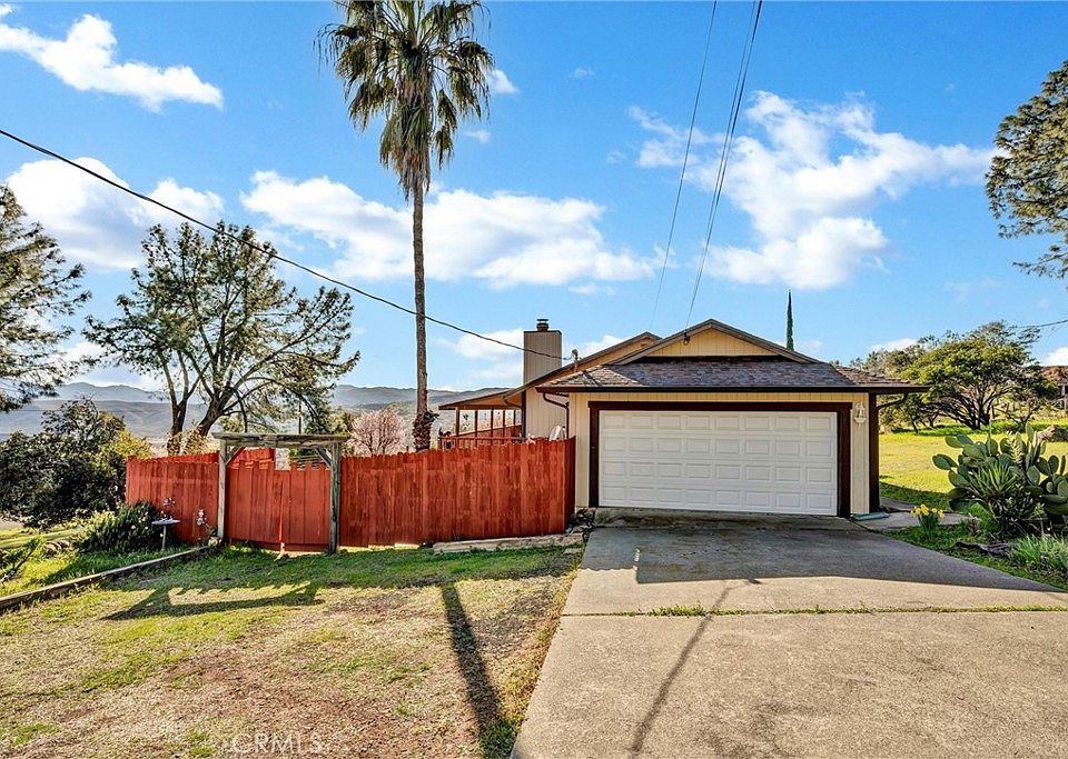 1st image of 16593 Buckhorn Rd