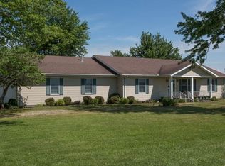 8437 S Warren Rd, Warren, IN 46792