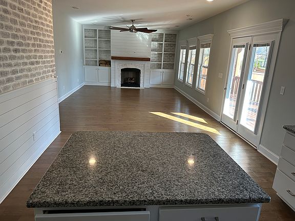 2nd image of 1056 Sawgrass Cv