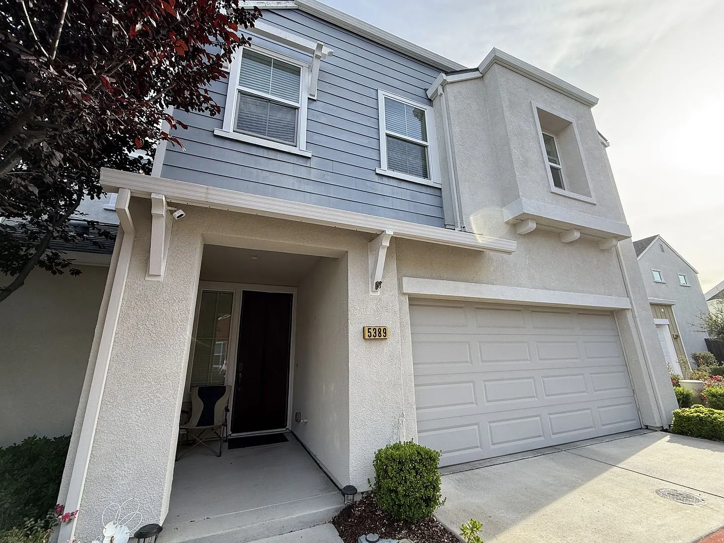 Great 4bd/3ba Home with 2 Car Garage! — Photo 3