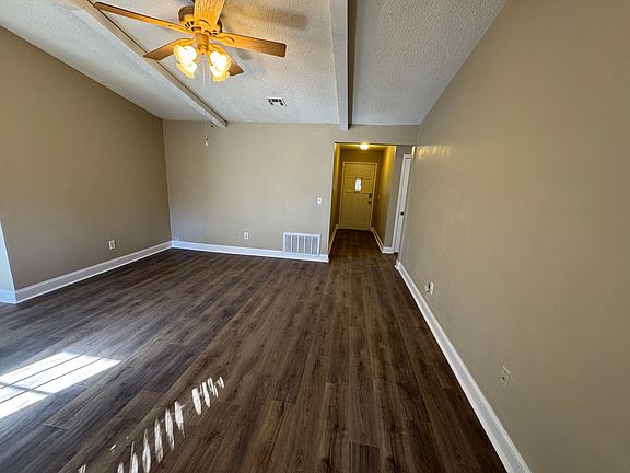 Living Room into entry