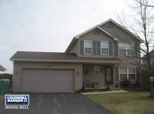 1900 Woodstock Ln, Plainfield, IL 60586