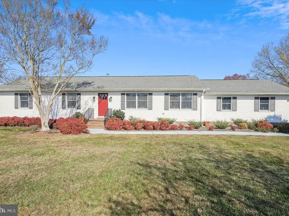 221 Prospect Bay Dr E, Grasonville, MD 21638