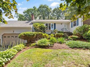 7 Lawrence Ln, Lexington, MA 02421