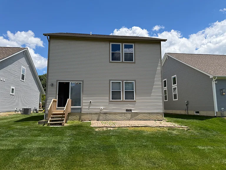 329 Woods Edge Loop — Photo 2