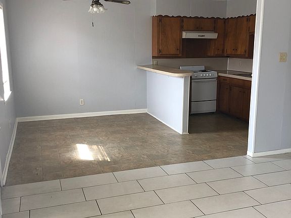 4th image of 1206 20th St APT 6