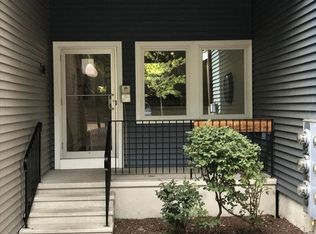 14 Newtown Rd UNIT A14, Danbury, CT 06810