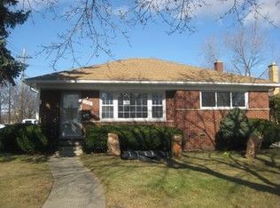 13550 Irvine Blvd, Oak Park, MI 48237