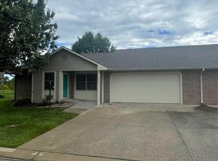 2363 SW Fountain Pl, Topeka, KS 66614