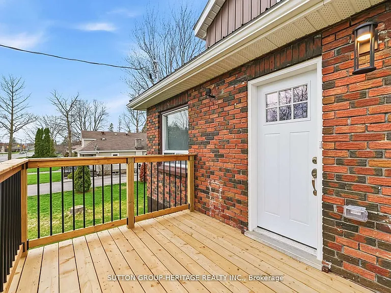 164 Dixon Dr #UPPER — Photo 3