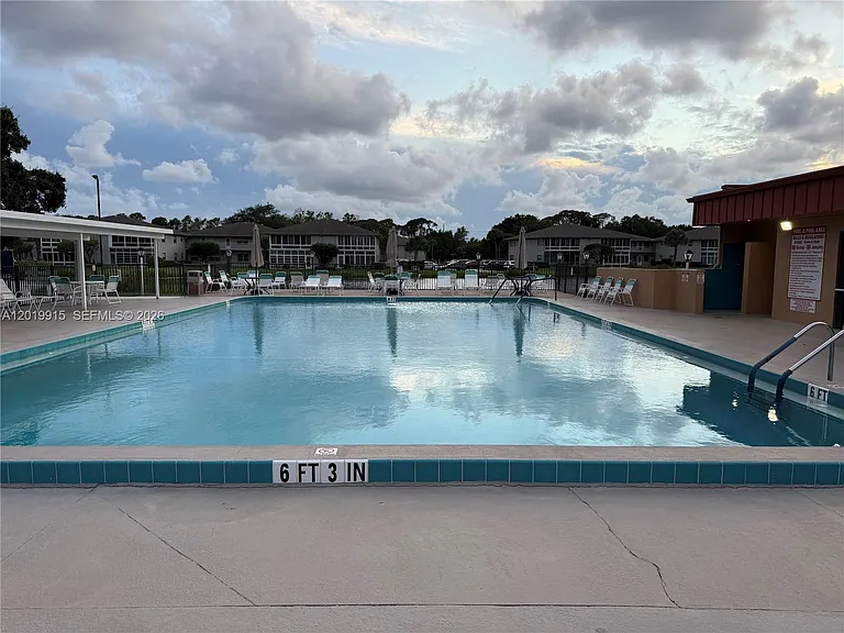 18 Lake Vista Trl #204 — Photo 27