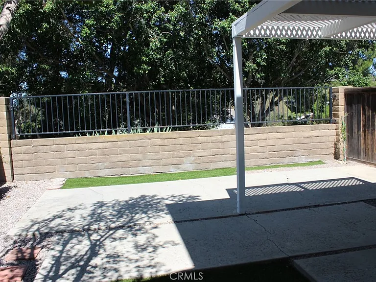 22285 Newbridge Dr #36 — Photo 18