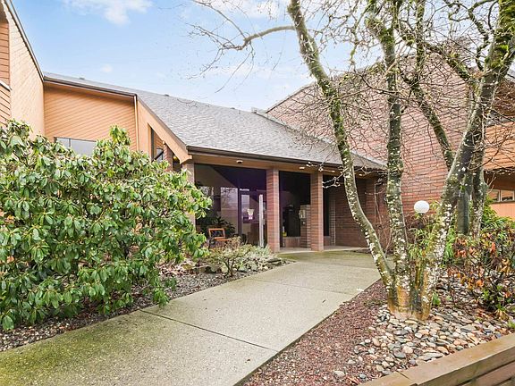 3rd image of 46210 Chilliwack Central Rd #213