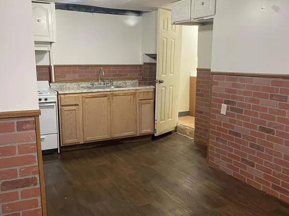 2023 Broadway St, Buffalo, NY 14212