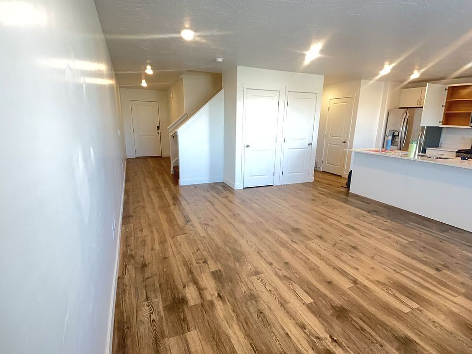 1st image of 2972 W Ezra Dr