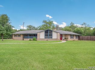 10603 Bar X Trl, Helotes, TX 78023