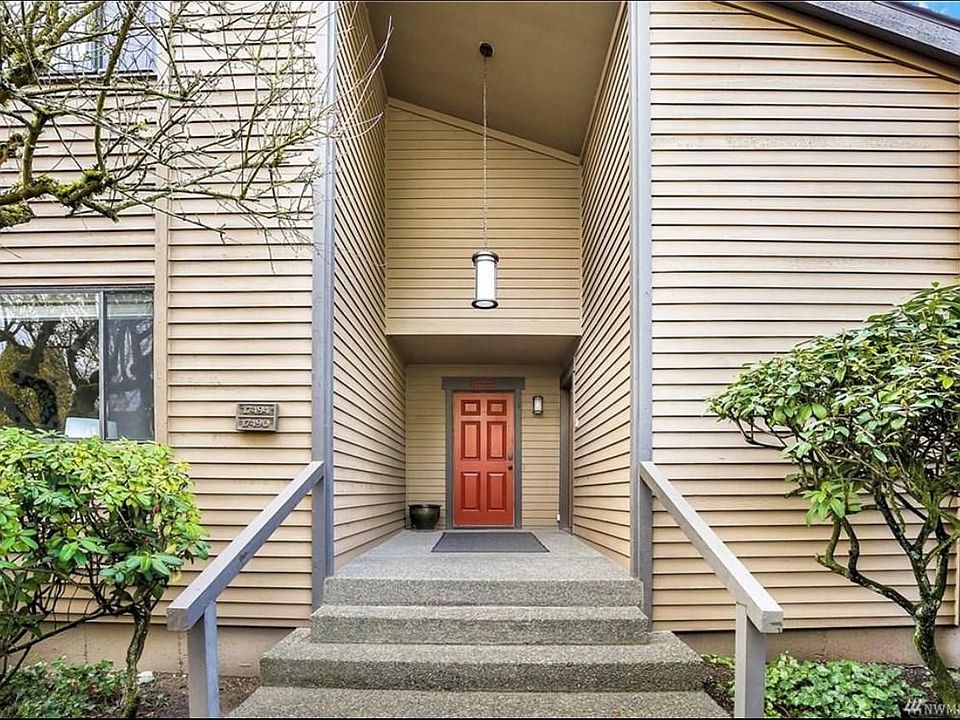Outside entry (private to this unit only)