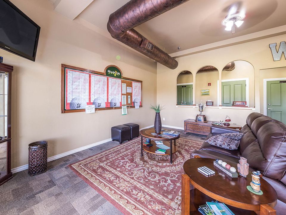Westdale Hills Golf Course Waiting Area