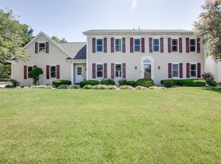 50864 Ridgeview Ln, Granger, IN 46530