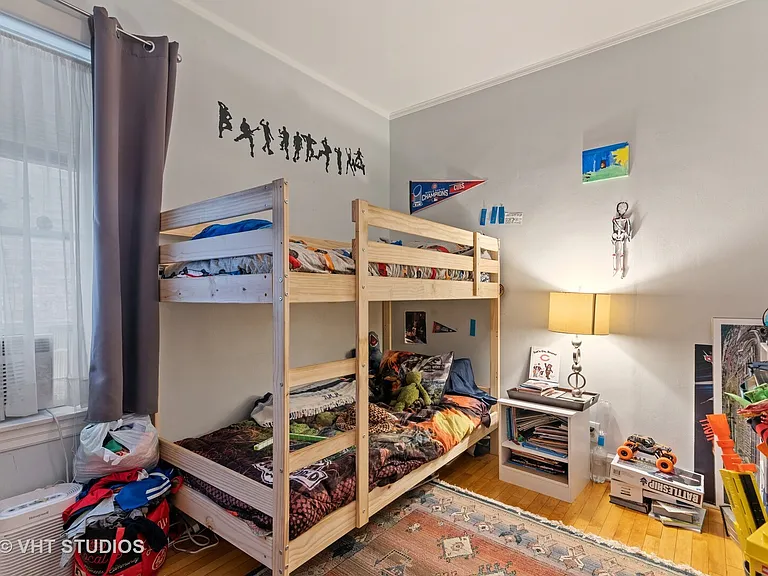 4229 N Leavitt St #1 — Photo 3