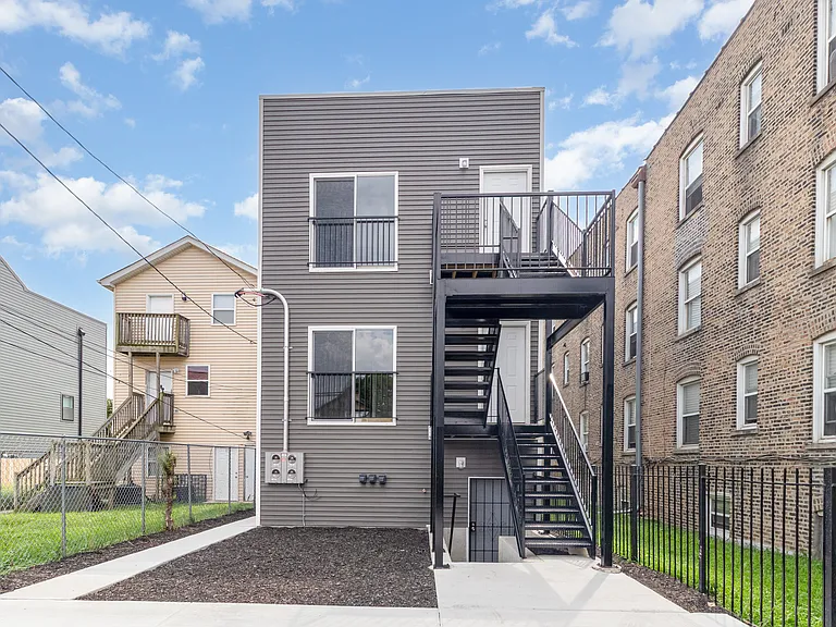 2708 W Jackson Blvd #G — Photo 10