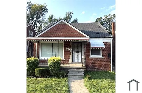 15018 Seymour St Photo 1
