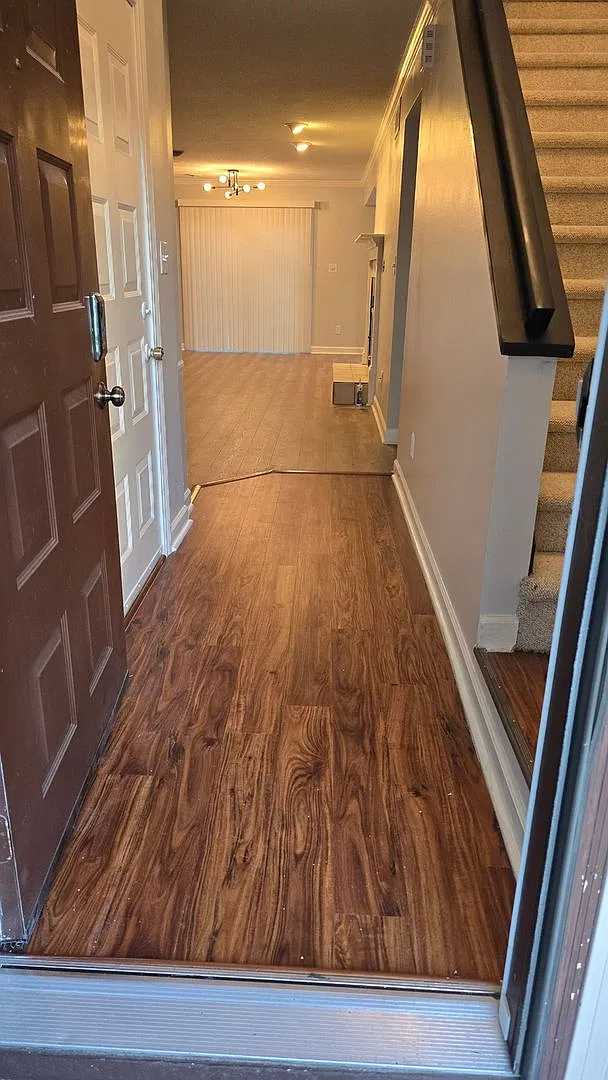 Spacious 3BR Townhome in Goldsboro — Photo 2