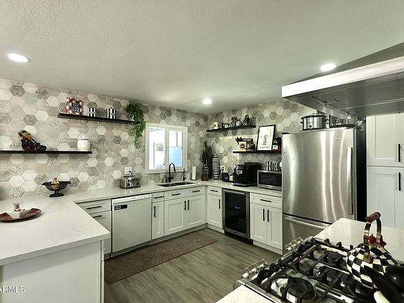 5th image of 1011 W Elna Rae St