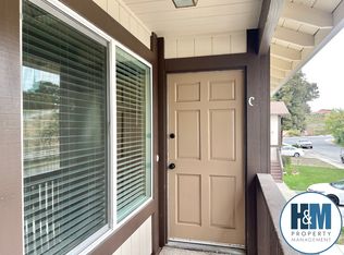 50 Locust Ave, Hollister, CA 95023