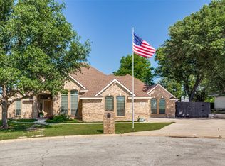 8716 Hidden Cove Ct, Fort Worth, TX 76179