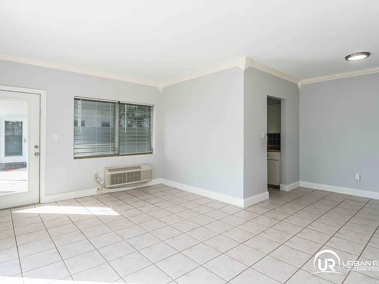 7640 Carlyle Ave #7A — Photo 10