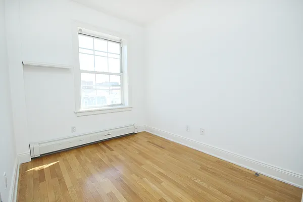 Rented by Modern Spaces | media 7