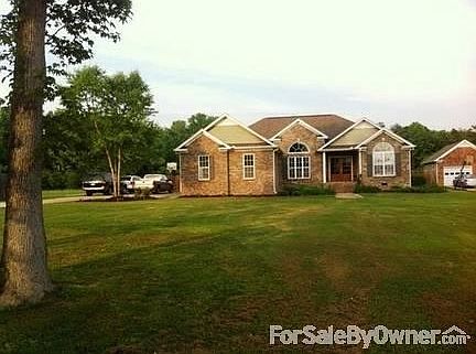 1110 Oakland Drive
						:
						Front view