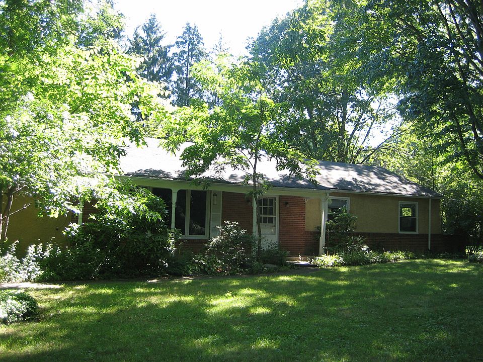 2nd image of 1126 Prescott Rd