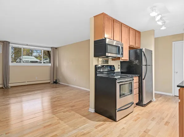 520 Ridgewood Ave APT 3, Minneapolis, MN 55403