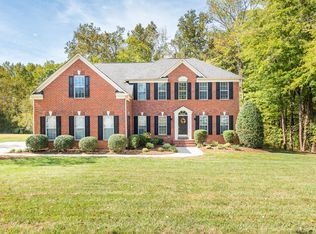 318 Jean Place Ct, Matthews, NC 28104