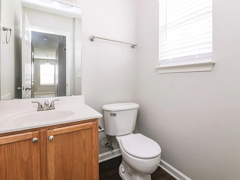 1513 Clover Ridge Ct — Photo 16