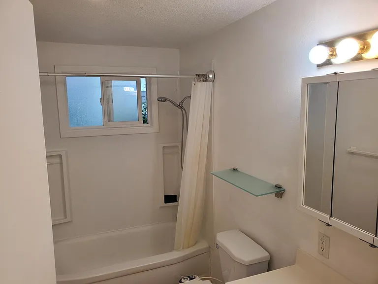5588 SW Erickson Ave — Photo 6